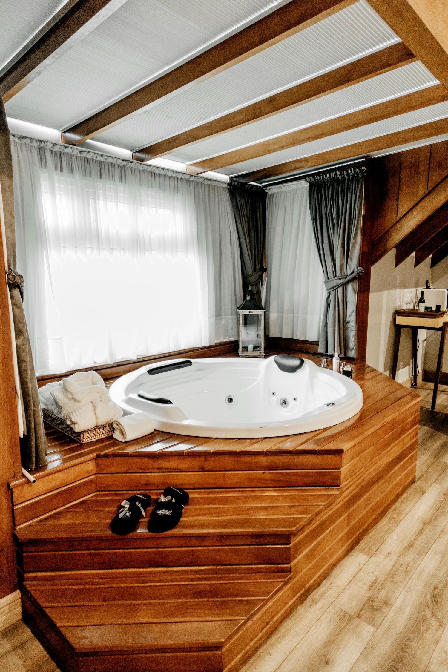 Suite avec jacuzzi privatif pour une détente à la journée près de Paris